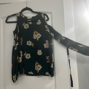 Green blouse with flowers